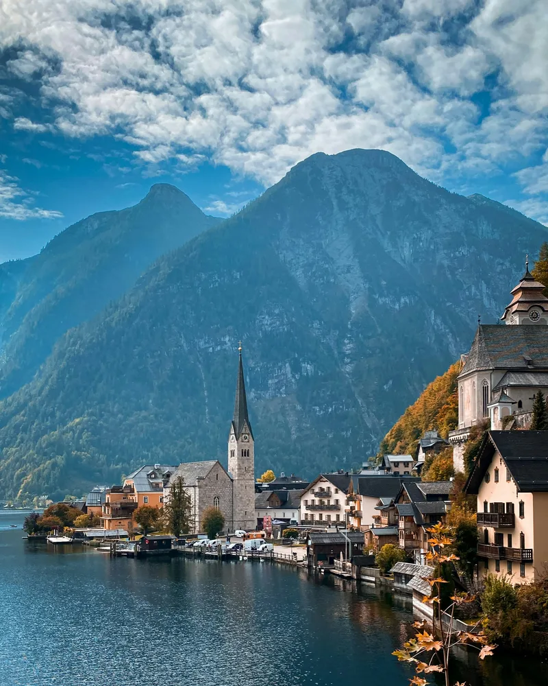 Hallstatt village & lake, Austria