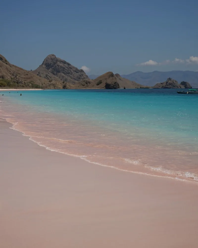 The pink shore at low light, Bahamas