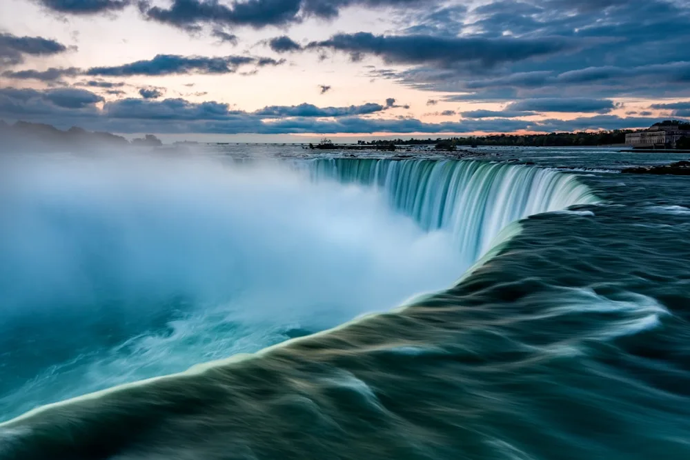 Seeing the falls