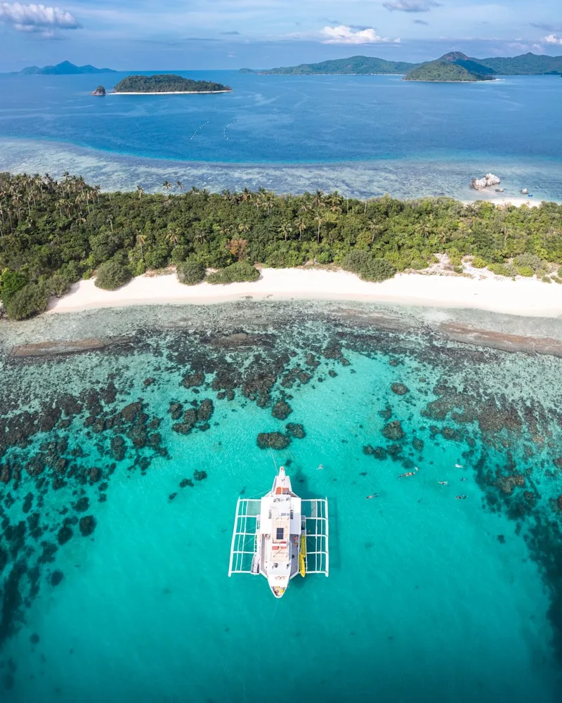 A quiet lagoon anchorage, French Polynesia