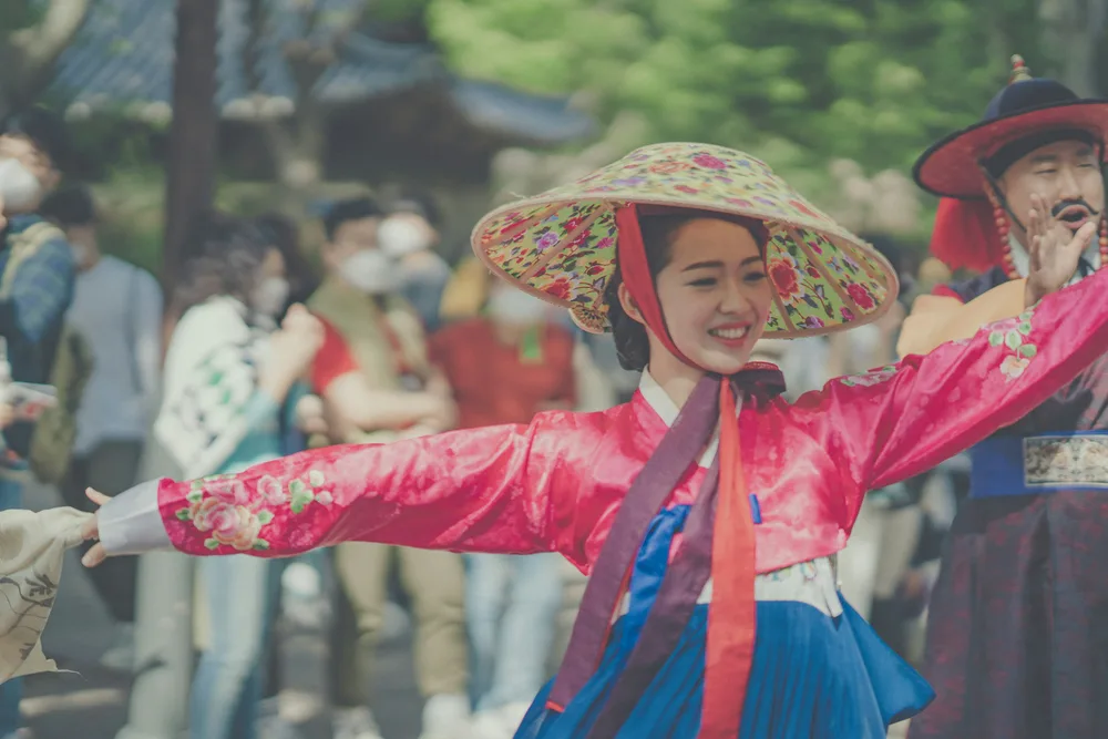 Rent a hanbok by the gates