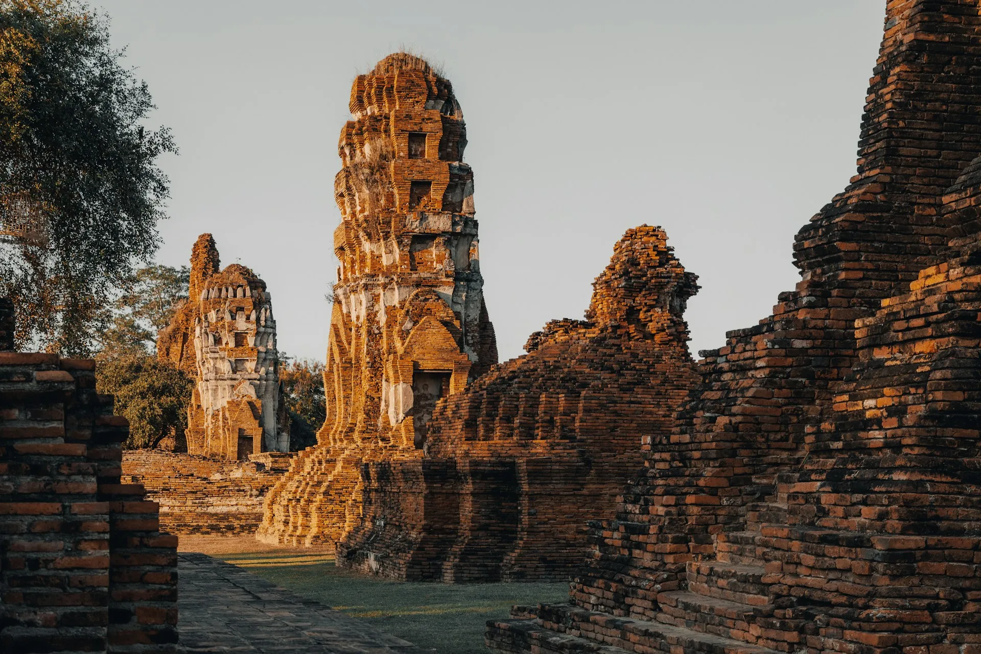 Ayutthaya's Ruins by River