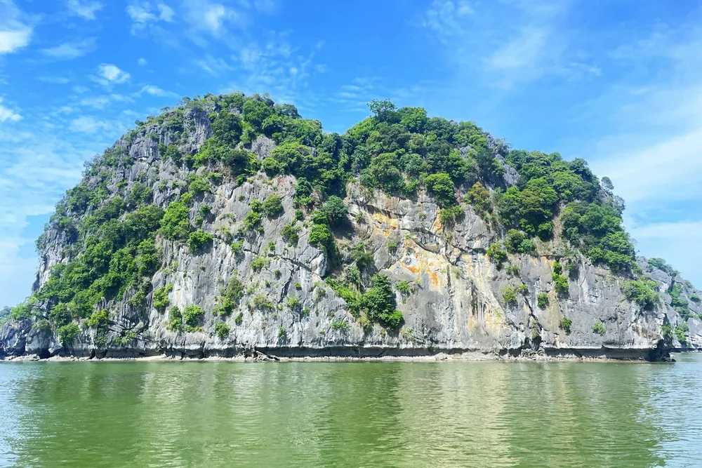 Ha Long or Lan Ha
