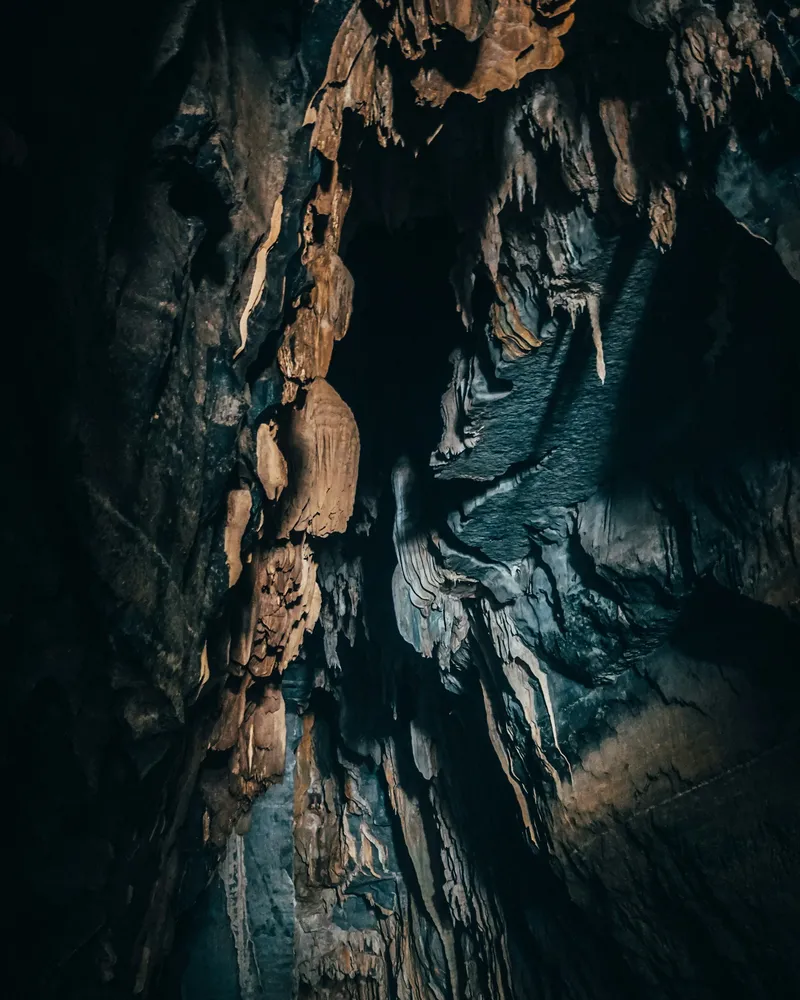 Sung Sot Cave, Vietnam