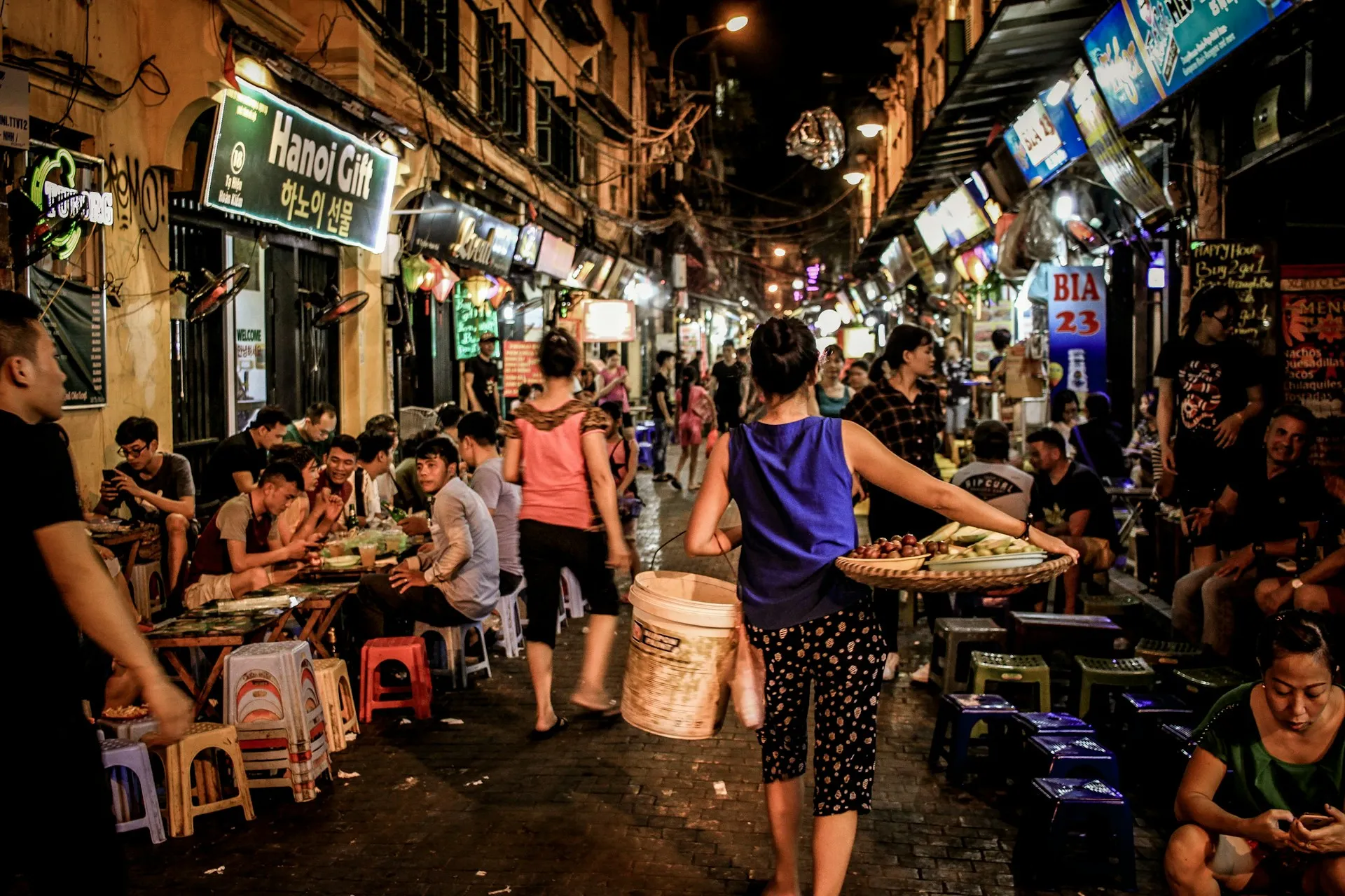 A Street-Food Walk Through Hanoi's Old Quarter