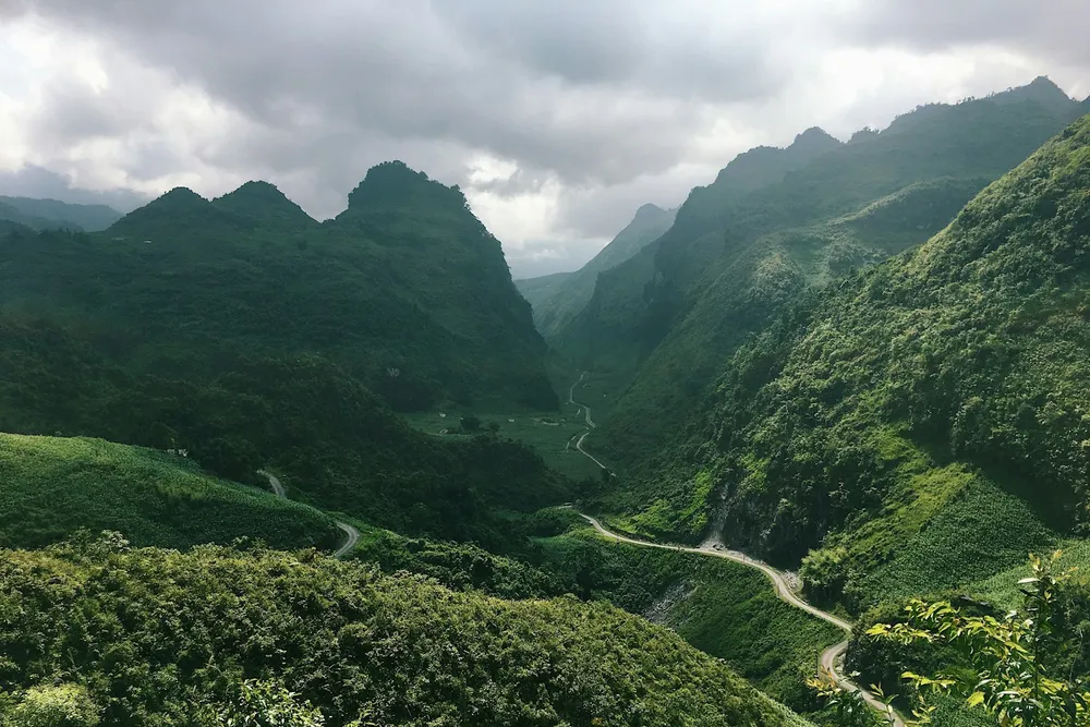 Drive the Hai Van Pass