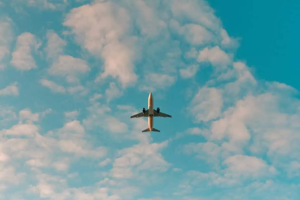 Direct Vs. Connecting Flights: Which One Should You Choose?