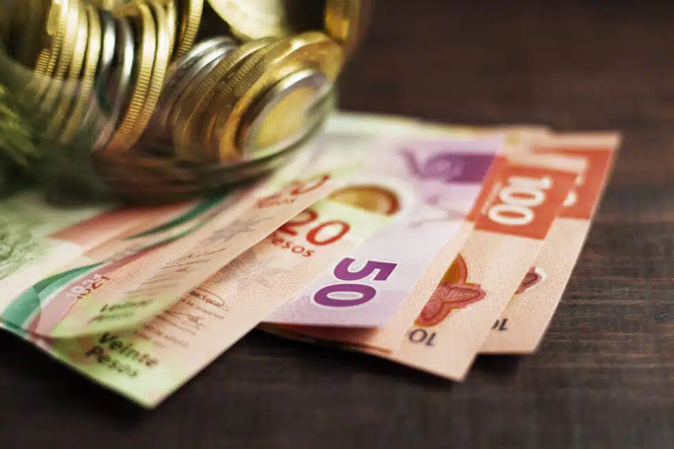 Tipping Made Easy: Your Guide to Gratuities at All-Inclusive Resorts in Mexico