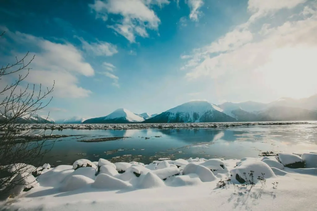 Alaska's white mountains and its crystal clear gulf